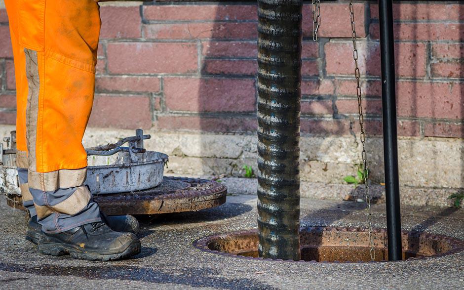 comment déboucher canalisation Versailles